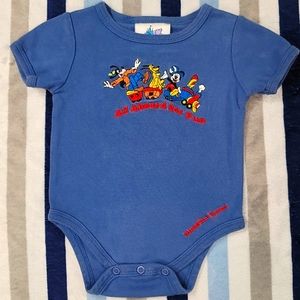 ° SZ 6MO • Onesie °